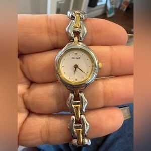 Vintage Pulsar by Seiko Ladies 2-Tone Stainless Steel Watch  VERY NICE & ticking